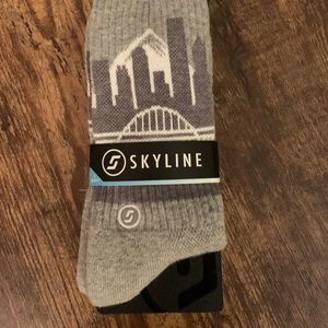 Unisex socks- Unique Portland OR Skyline-New